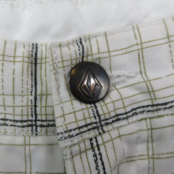 Volcom  Shorts Size 18 Youth 29x10  Plaid White Black Tan Cotton Blend - Picture 3 of 10